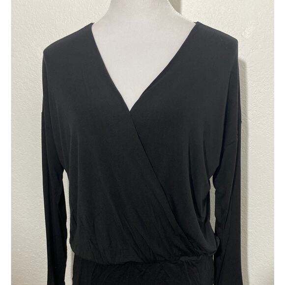 NWT Michael Lauren REVOLVE Seth Drop Shoulder Black jersey Faux Wrap Top Size XS - Picture 3 of 7